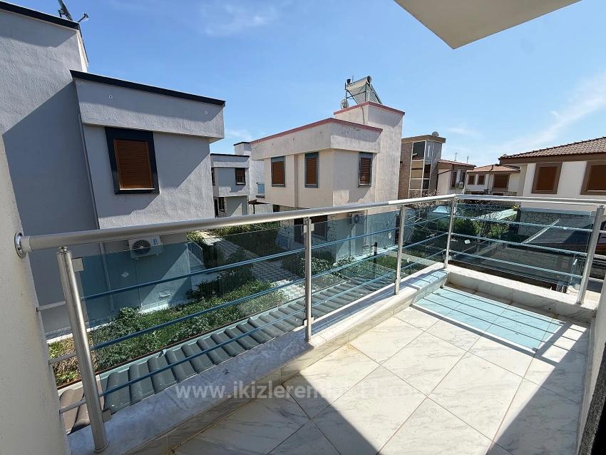 In Seferihisar Doğanbey, A Detached 3+1 Villa With A Large Garden For Sale