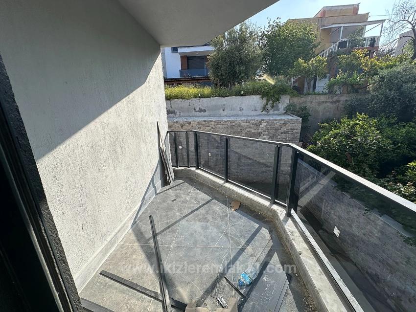 2+1 New Villa With Large Garden For Sale In Seferihisar Ürkmez