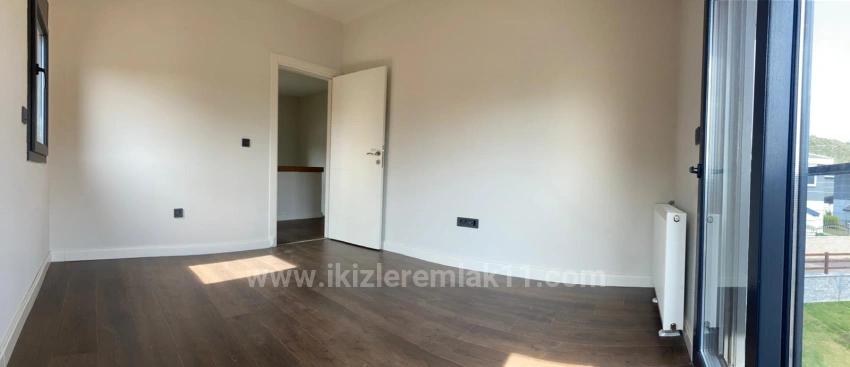 3+1 Duplex Villa With Spacious Garden For Sale In Doğanbey, Seferihisar