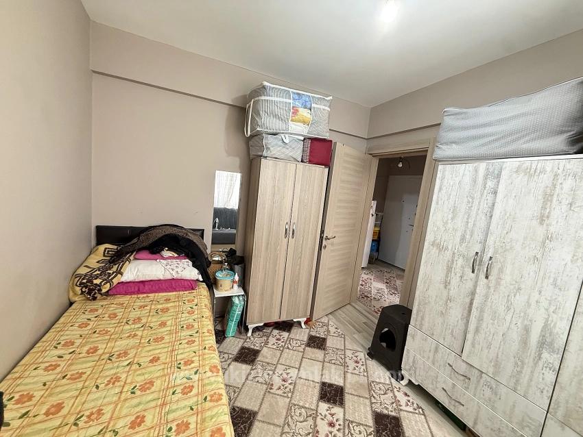 2+1 Apartment For Sale On Mid-Floor In Ürkmez Center, Seferihisar