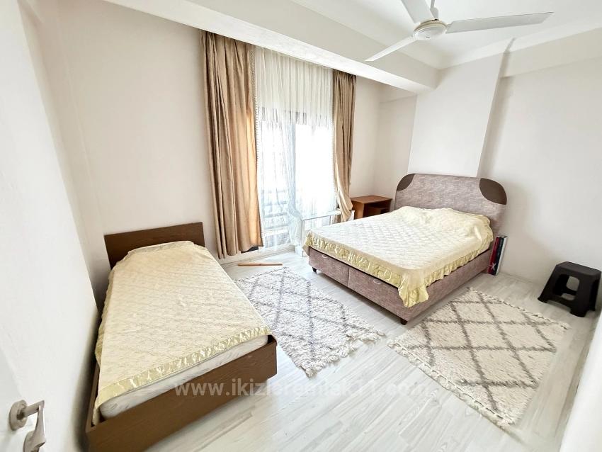 Spacious 3+1 Villa/Summer House For Sale At An Affordable Price In Ürkmez, Seferihisar.