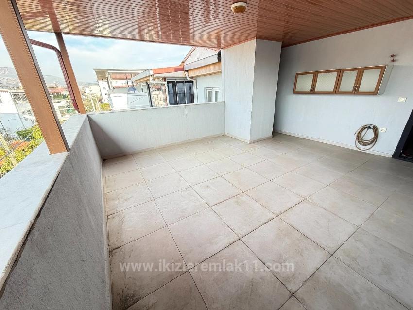 Spacious 3+1 Villa/Summer House For Sale At An Affordable Price In Ürkmez, Seferihisar.