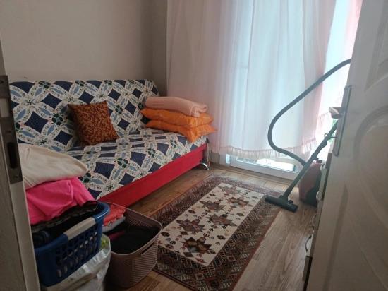 2+1 Mid-floor Apartment For Sale In Seferihisar Ürkmez Center