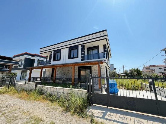 Brand New 3+1 Villa With Spacious Garden For Sale Near The Sea In Doğanbey, Seferihisar