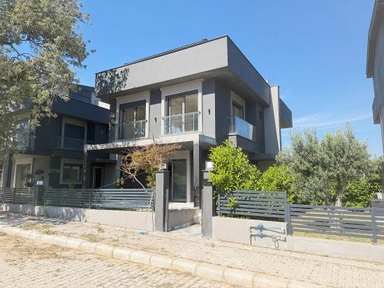3+1 Ultra Luxury Villa For Sale With Sea View In Doğanbey