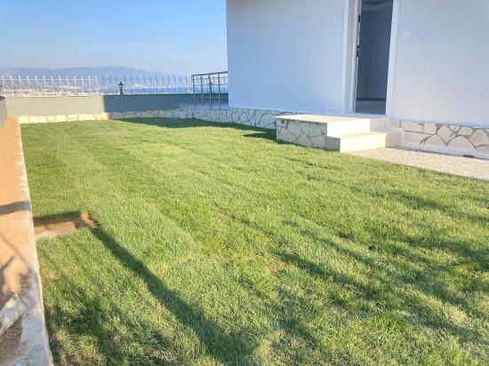 2+1 Villa With Sea View And Garden For Sale In Doğanbey, Seferihisar