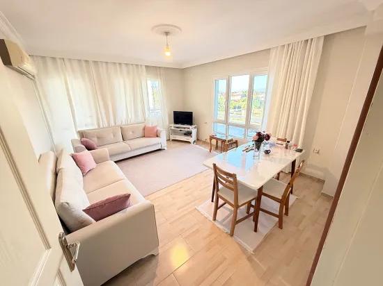 In Ürkmez, 400 M To The Sea, Separate Kitchen Double Balcony Spacious 2+1 Apartment