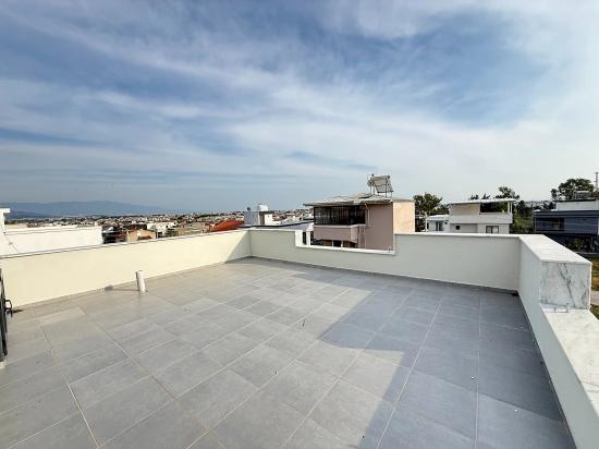 3+1 Detached Villa With Garden For Sale In Seferihisar Doğanbey Center