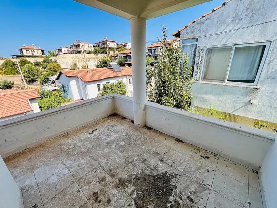 Seferihisar Doğanbey In Ömür Town For Sale 3+1 Sea View Villa