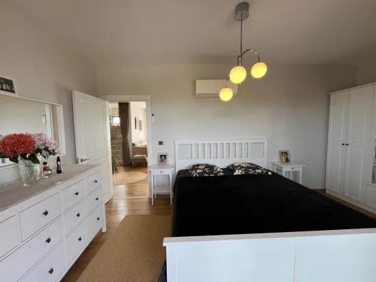 Seferihisar In Bengiler Sea Side, Pool Site For Sale 3+1 Duplex Flat!