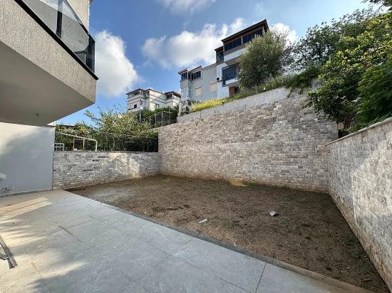 2+1 Brand New Duplex Villa With Garden For Sale In Seferihisar Ürkmez Center