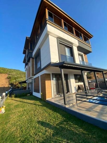 3+1 Detached Villa With Sea View And Pool For Sale In Seferihisar Doğanbey