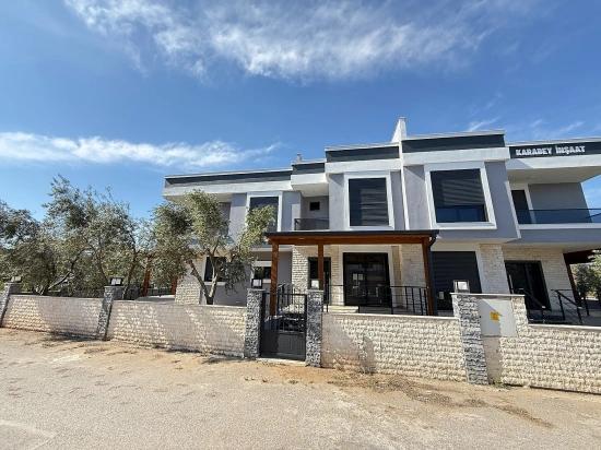 2 + 1 Brand New Duplex Summer House For Sale In Seferihisar Doğanbey Center