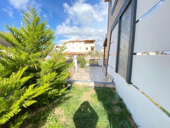 Brand New Detached 3+1 Villa For Sale By The Sea In Doğanbey