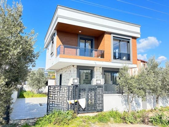 Brand New Detached 3+1 Spacious Villa For Sale In Ürkmez Doğanbey