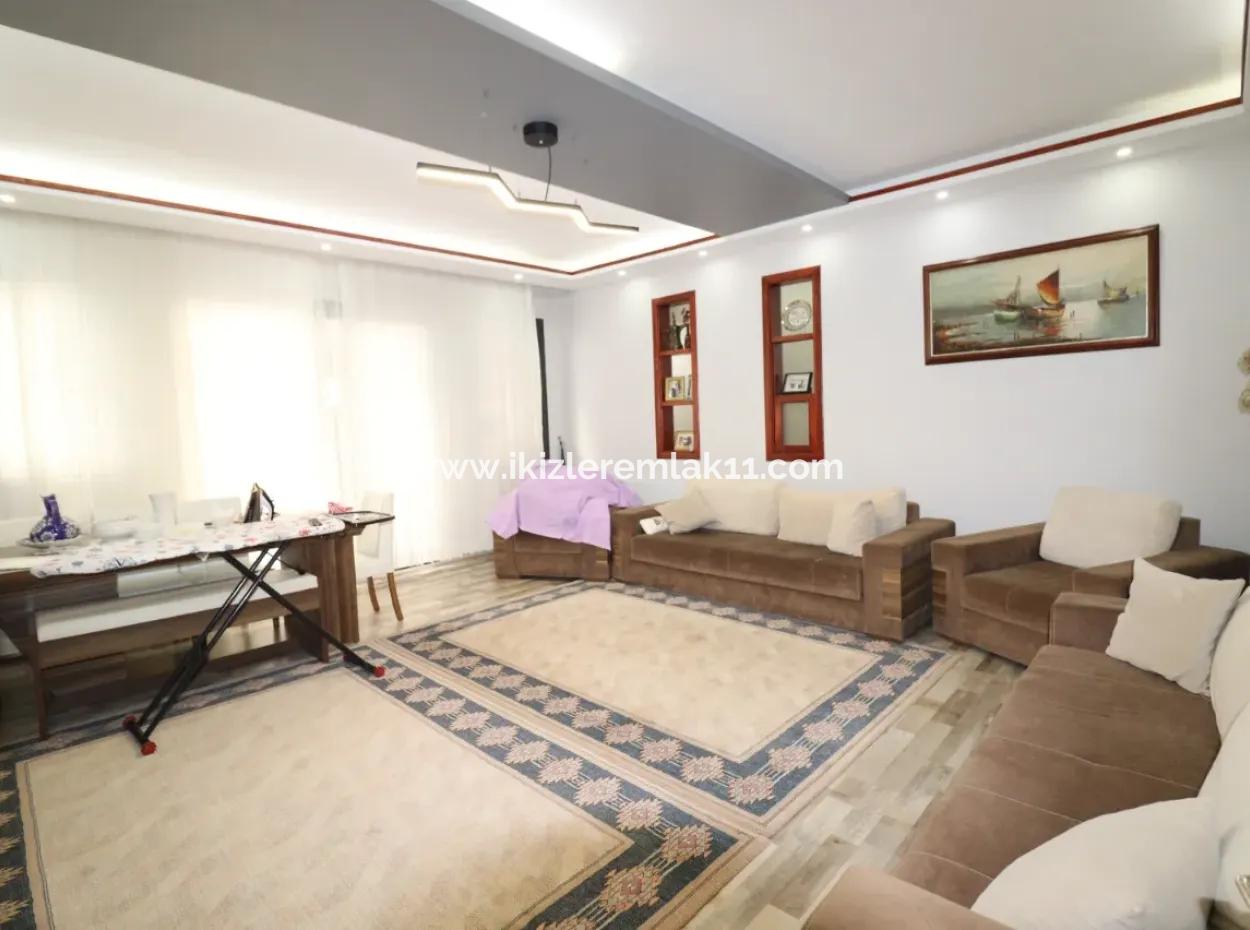 Seferihisar Ürkmez Merkez De Spacious Location 3 1 Ground Floor Apartment