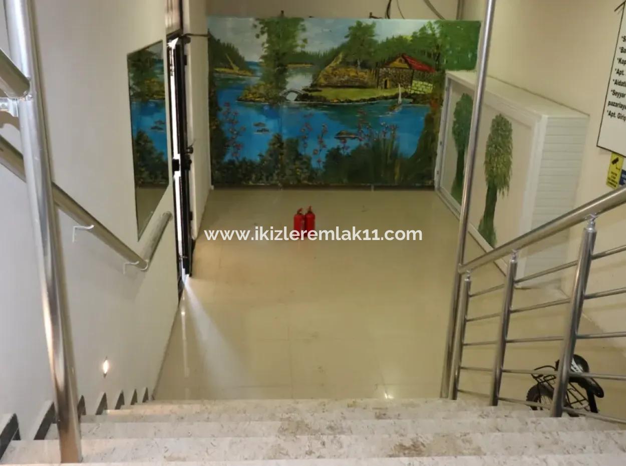 Seferihisar Ürkmez Center For Emergency Sale 2 1 90M2 Luxury Apartment