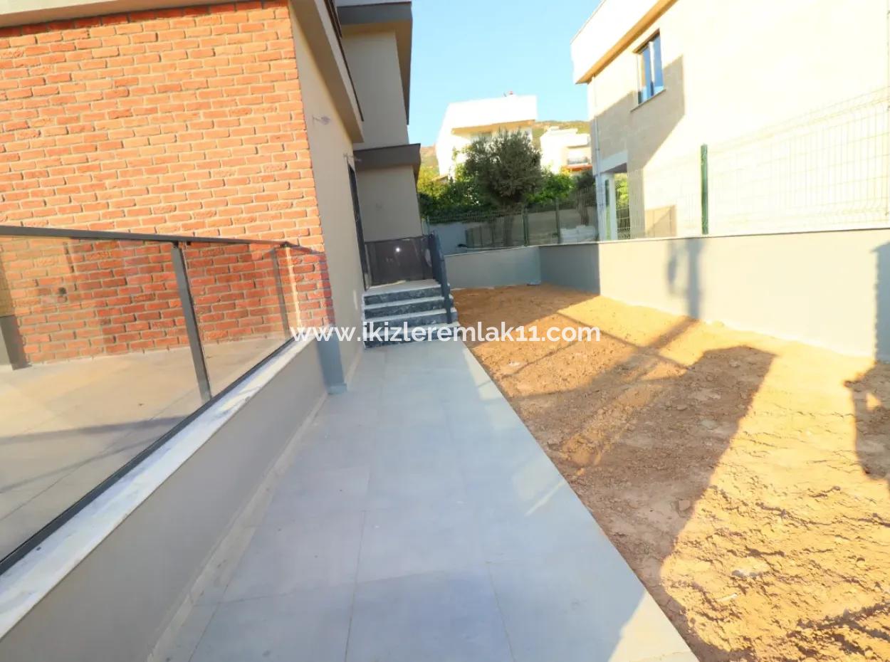 Seferihisar Ürkmez For Sale 3 1 Summer House With Zero Large Garden