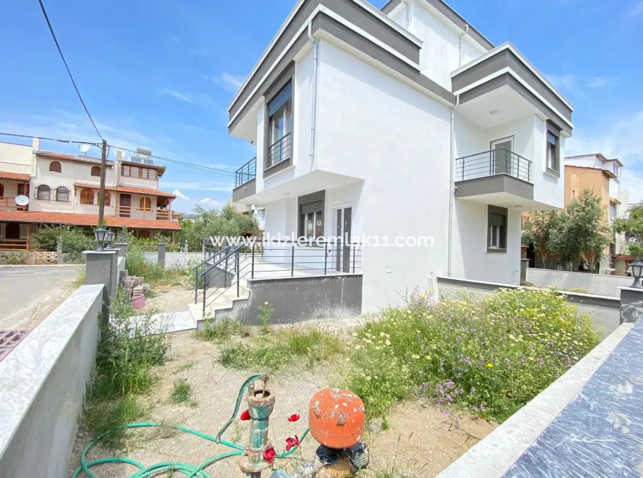 Spacious Location For Sale In Seferihisar Doğanbey 3 In 1 Luxury Villa