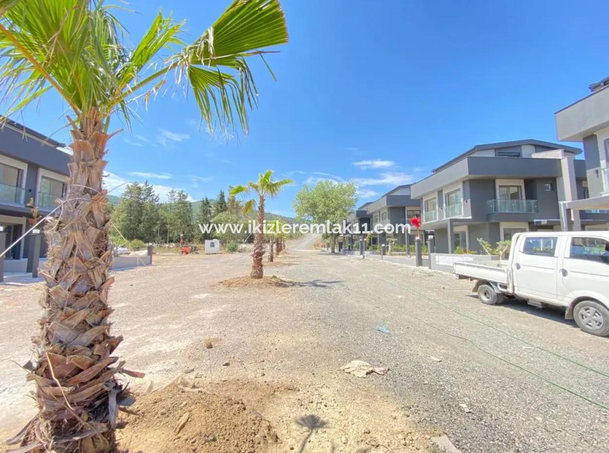 3 1 Villa For Sale In Seferihisar Doğanbey Seafront Site