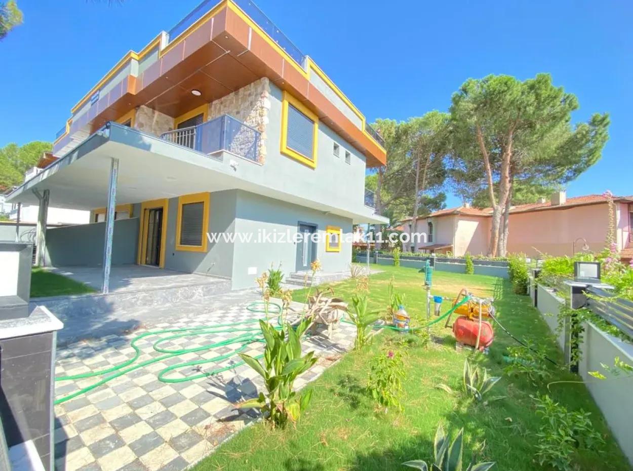 Ultra Luxury For Sale 3 1 Detached Cottage In Seferihisar Ürkmez