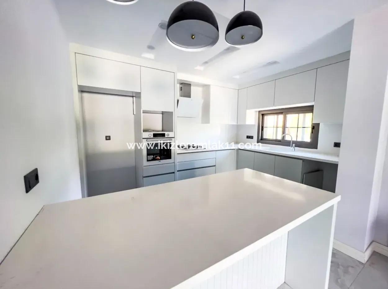 Ürkmez Sea Side For Sale 3 1 Spacious Spacious Useful Luxury Cottage