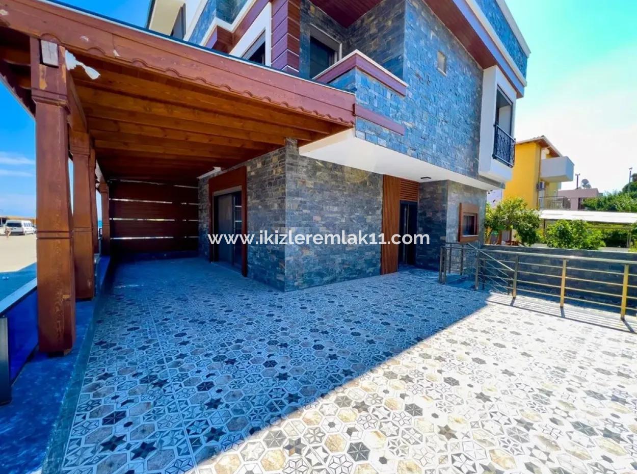 Ürkmez Sea Side For Sale 3 1 Spacious Spacious Useful Luxury Cottage