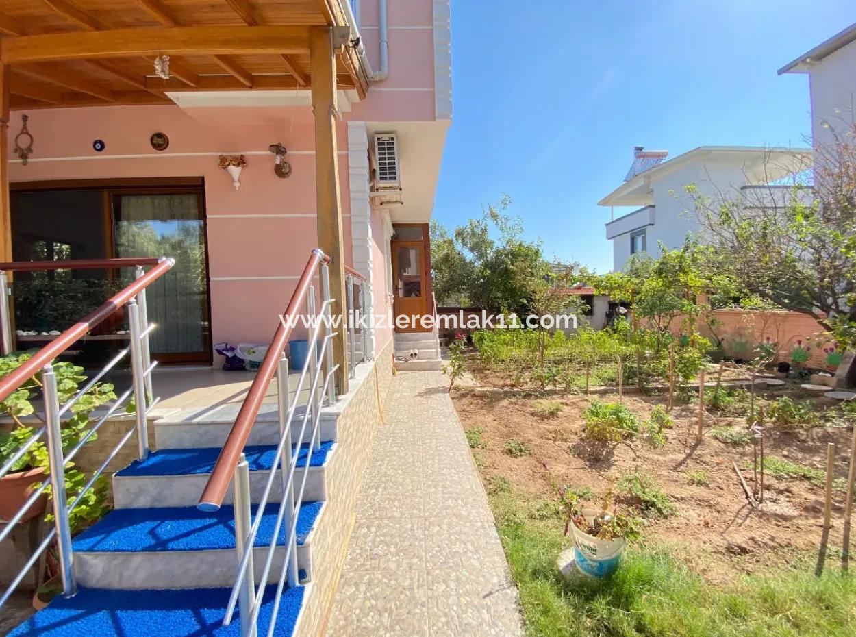 Single Detached Villa With Large Garden 3 In 1 Cost-Free For Sale In Doğanbey
