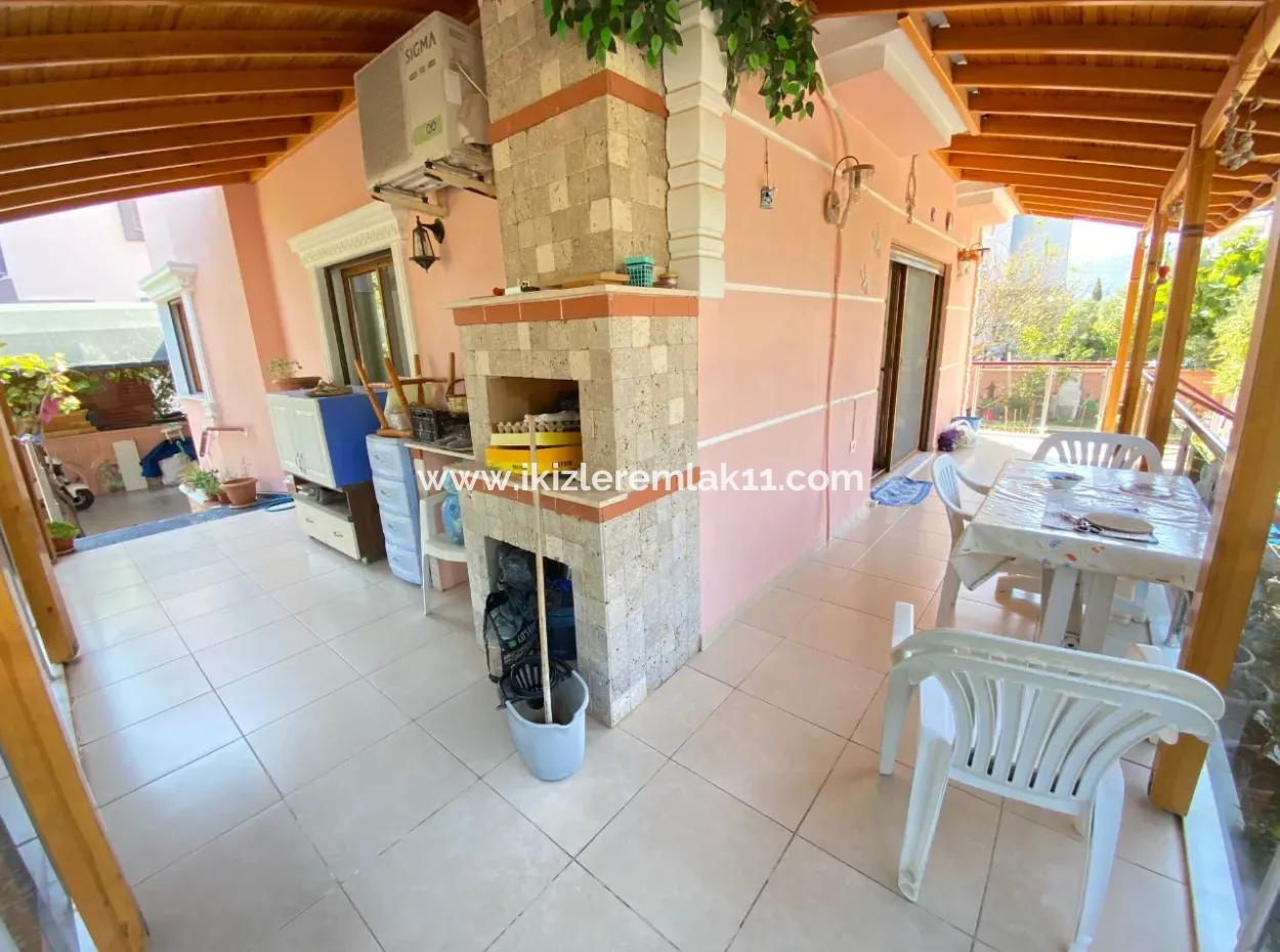 Single Detached Villa With Large Garden 3 In 1 Cost-Free For Sale In Doğanbey