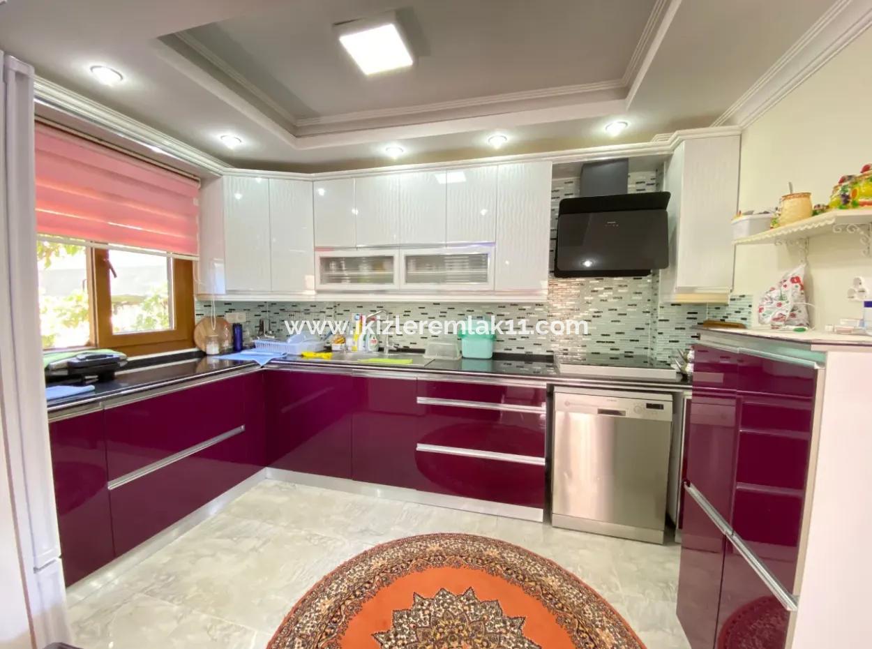 Single Detached Villa With Large Garden 3 In 1 Cost-Free For Sale In Doğanbey