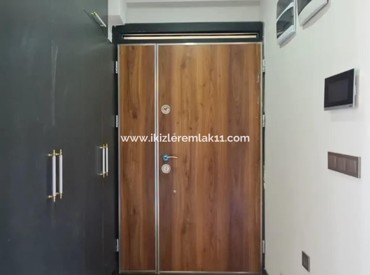 Seferihisa Camikebir Detached Garden 5 2 Hauzlu Villa For Sale