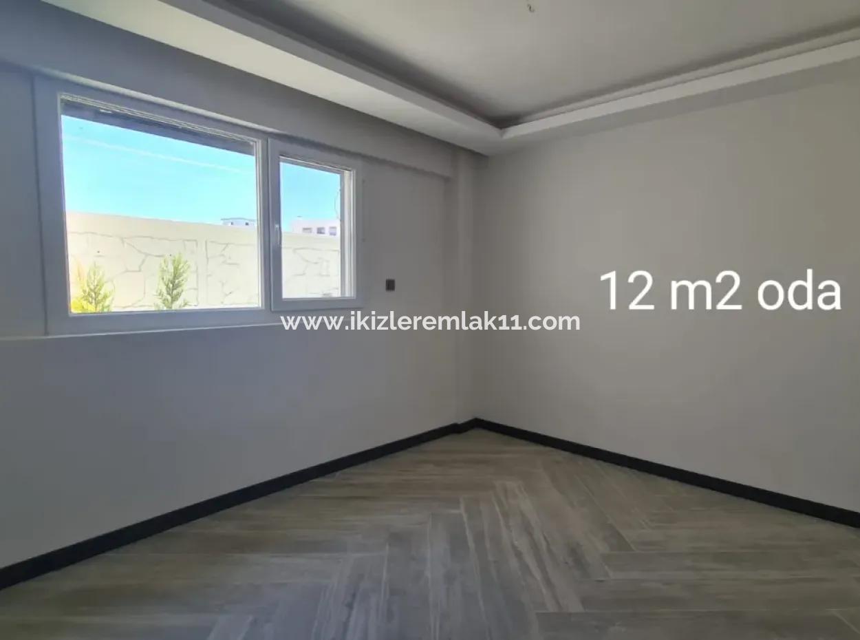 Seferihisa Camikebir Detached Garden 5 2 Hauzlu Villa For Sale