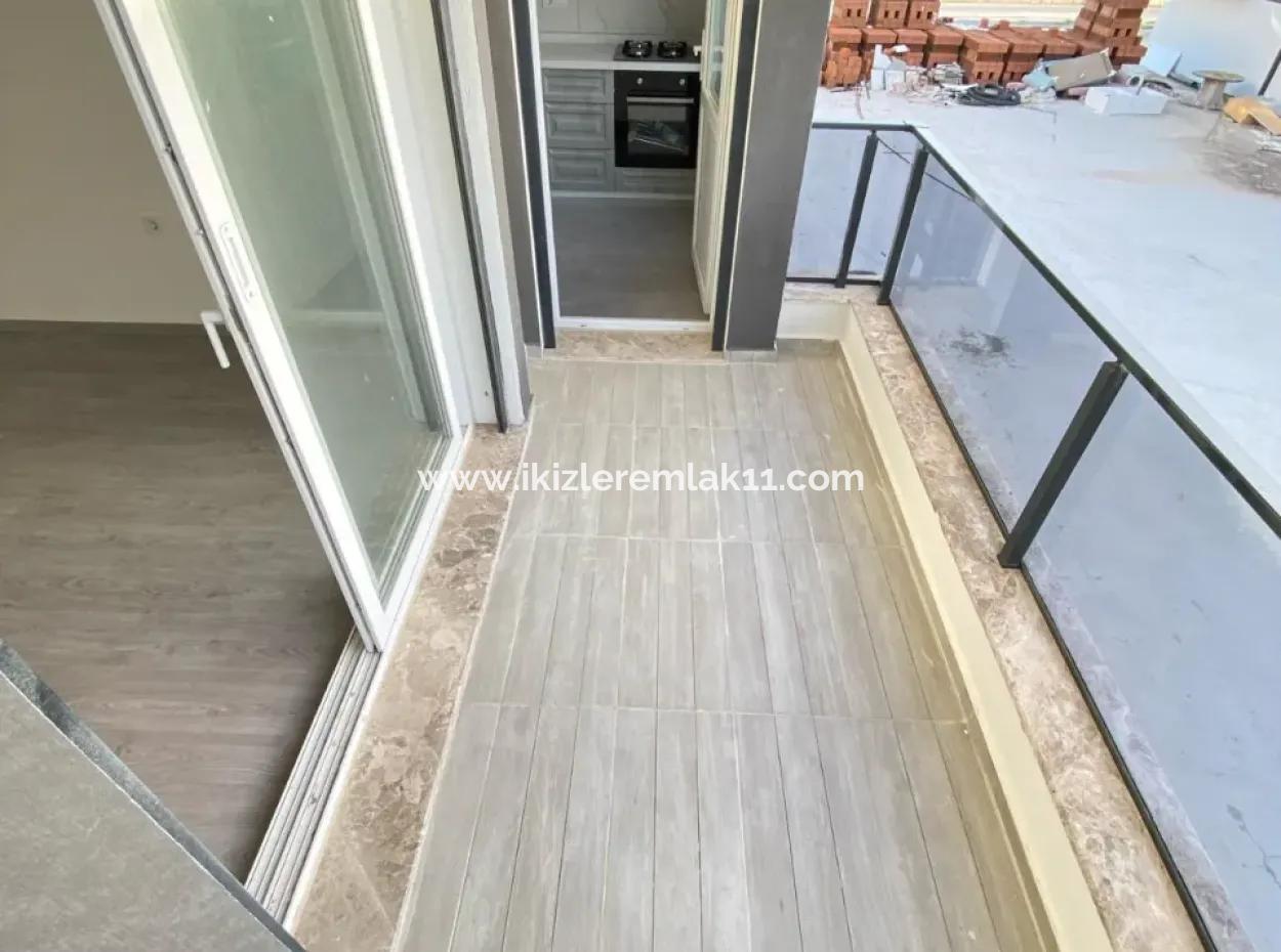 Spacious Useful Zero For Sale 3 1 Apartment In Ürkmez Center