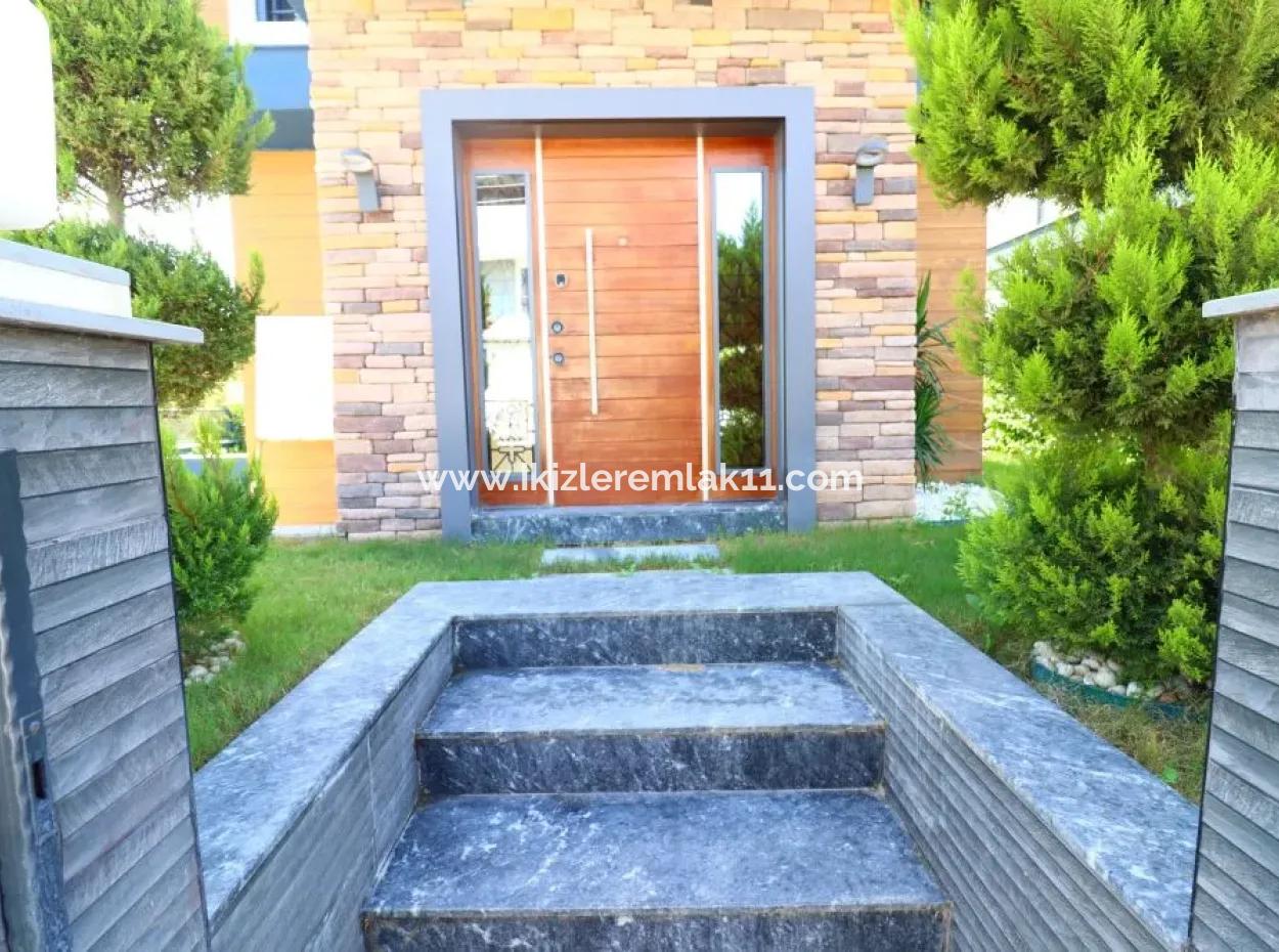 Detached 3 1 Ultra Luxury Villa For Sale On The Sea Side In Doganbey