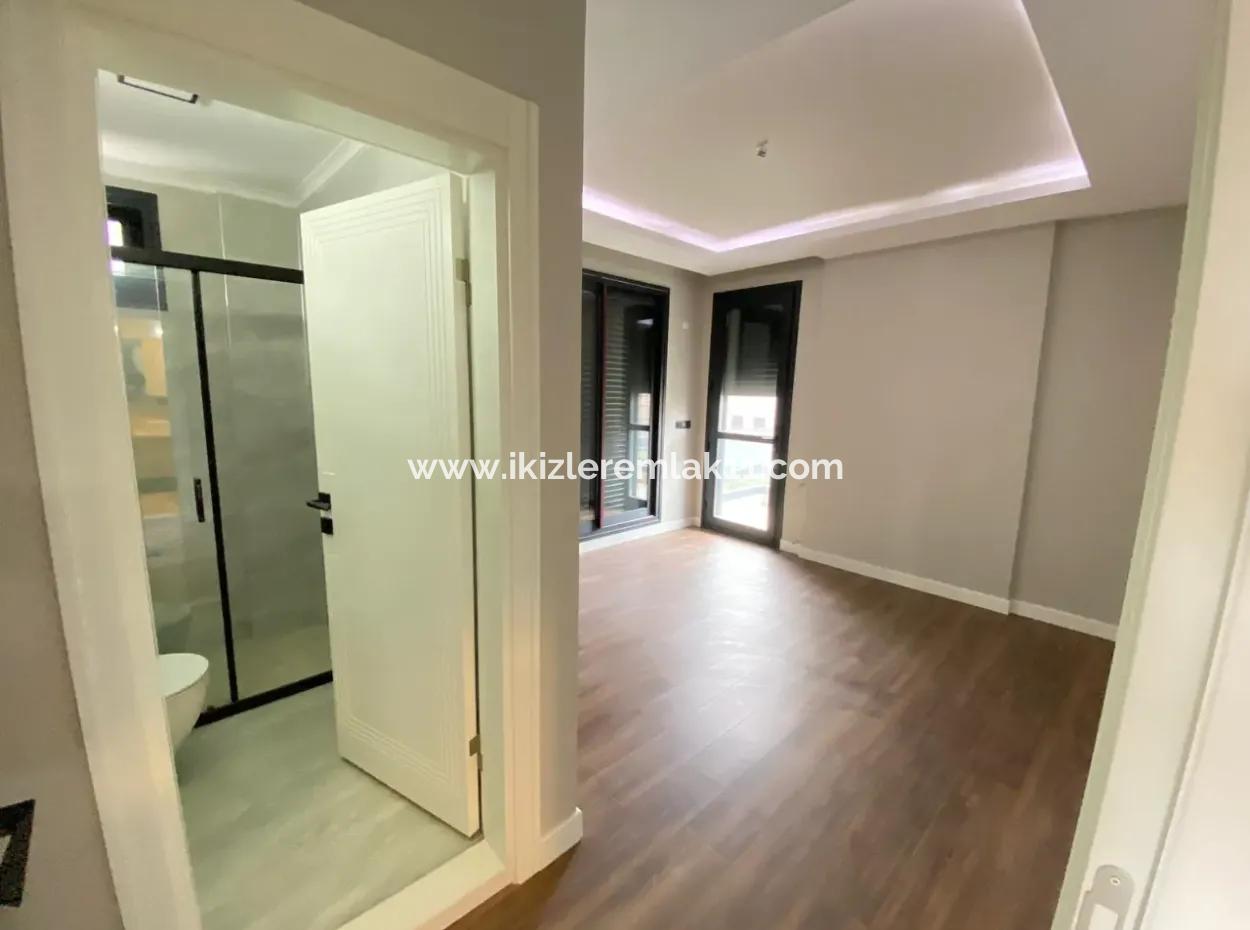 Izmir Menderes Is A Single Detached Cottage With Large Garden And 4 1 Pool Pool For Sale On The Sea Side