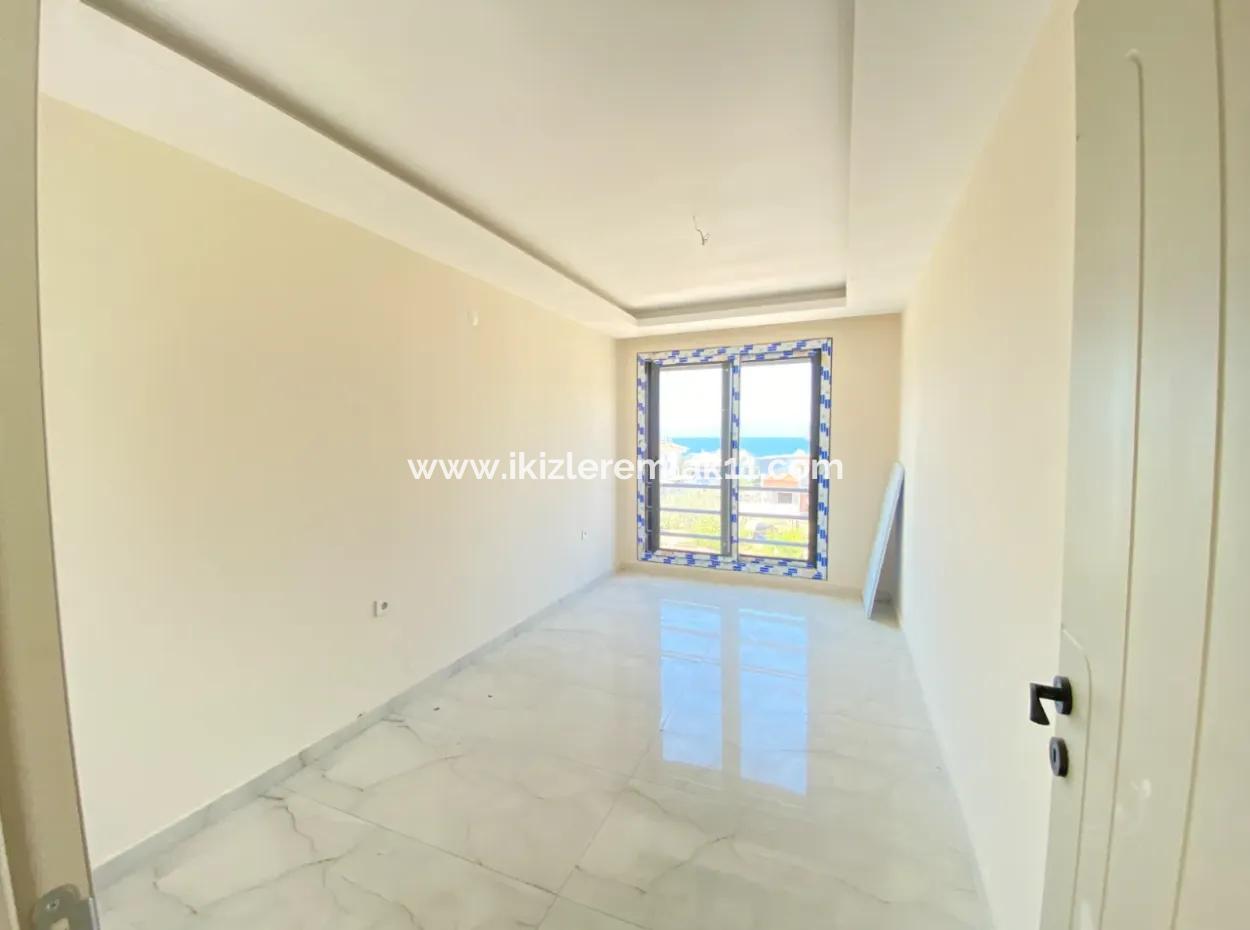 4 1 Villa For Sale In Seferihisar Akarcada With Detached Pool And Luxury Fireplace