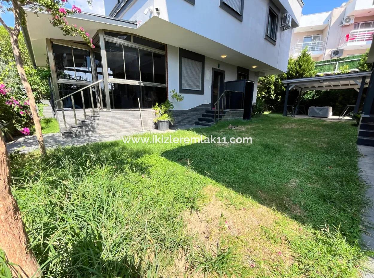 3 1 Luxury Villa Cottage With Garden For Sale By The Sea In Ürkmez
