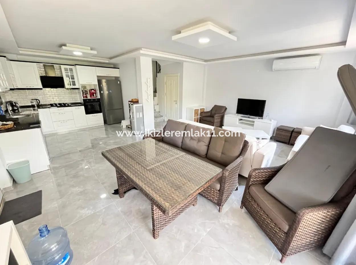 3 1 Luxury Villa Cottage With Garden For Sale By The Sea In Ürkmez