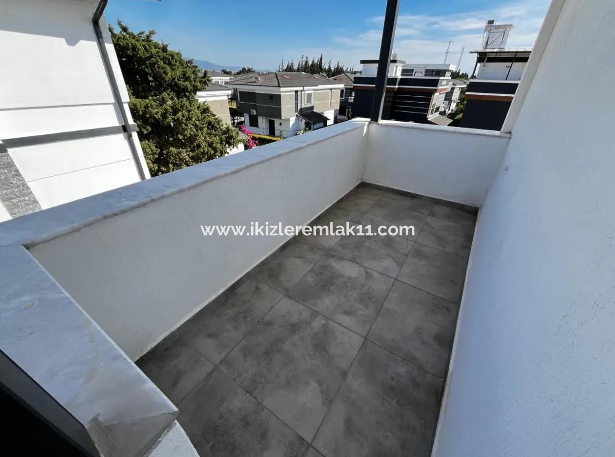 Detached 3 1 Villa With Zero Pool For Sale In Seferihisar Doğanbey