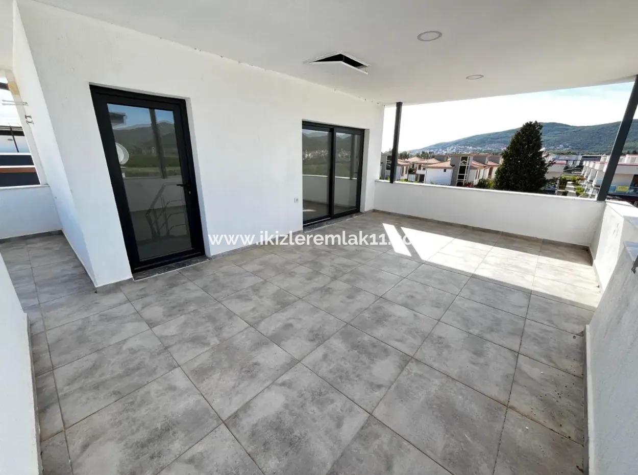 Detached 3 1 Villa With Zero Pool For Sale In Seferihisar Doğanbey