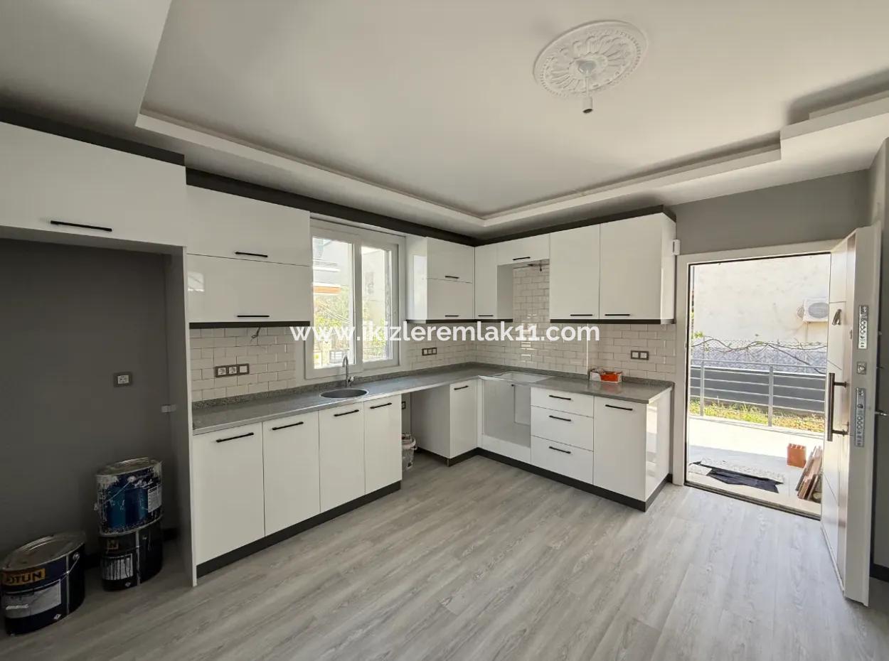 Single Detached 3 1 Duplex Cottage In 300 M2 Plot In Seferihisar Doğanbey