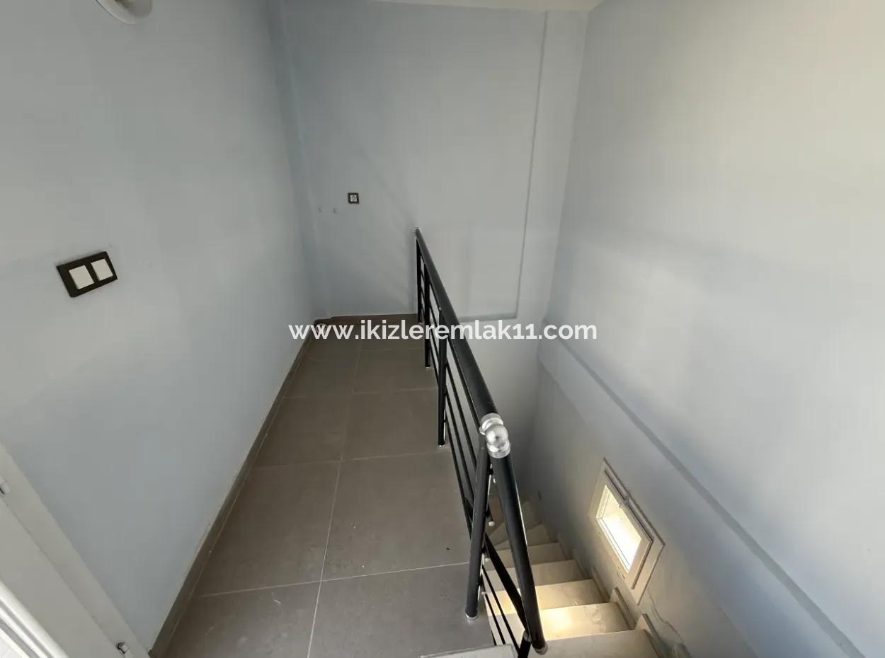 Single Detached 3 1 Duplex Cottage In 300 M2 Plot In Seferihisar Doğanbey