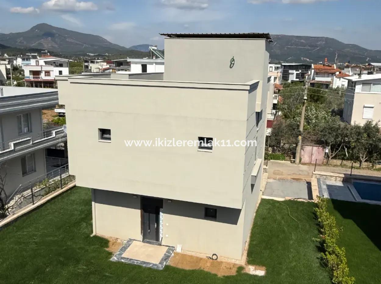 3 In 1 Villa With Zero Pool For Sale With Large Garden In Doganbey, Seferihisar