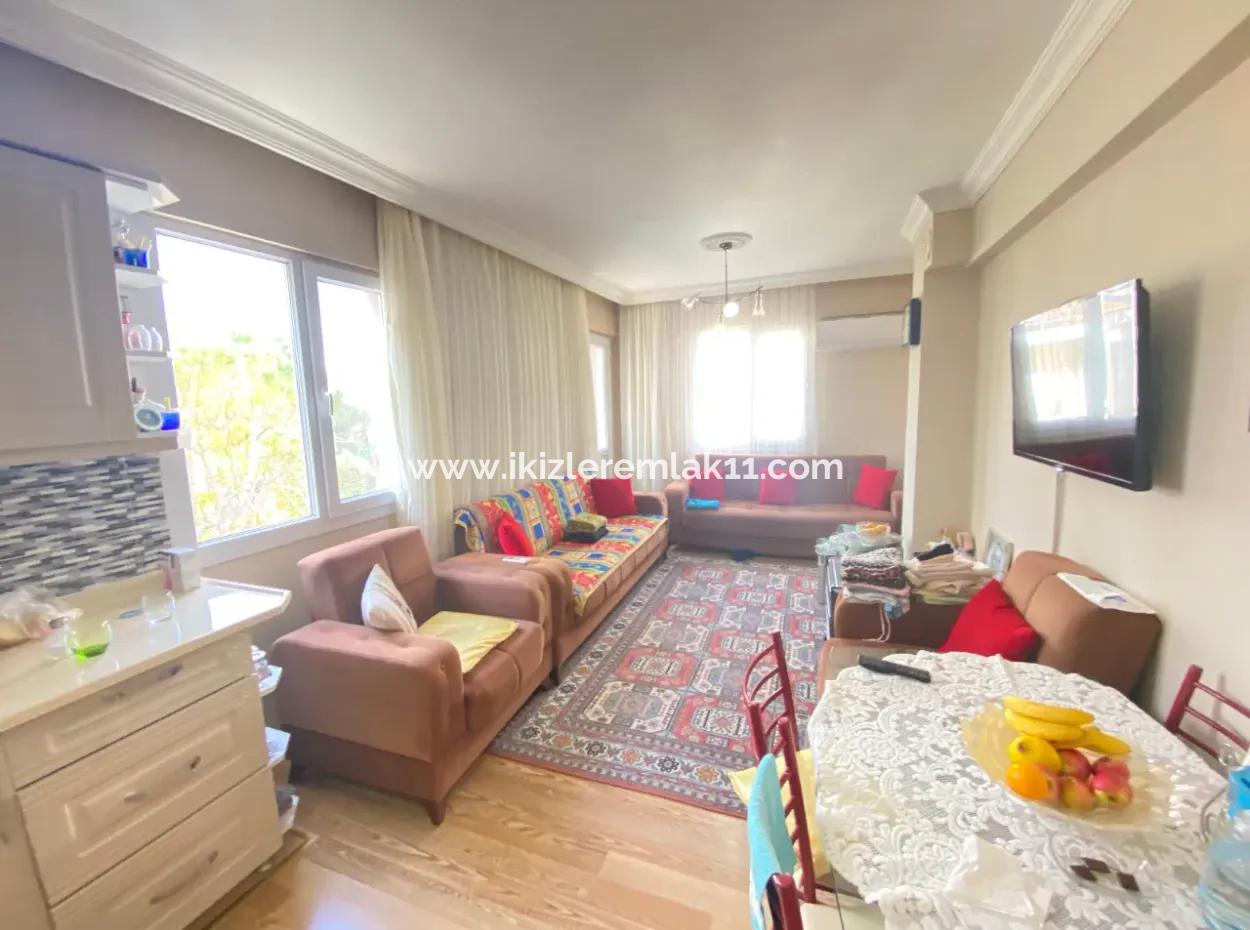 2 1 Apartment For Sale In Seferihisar Ürkmez Center At An Affordable Price