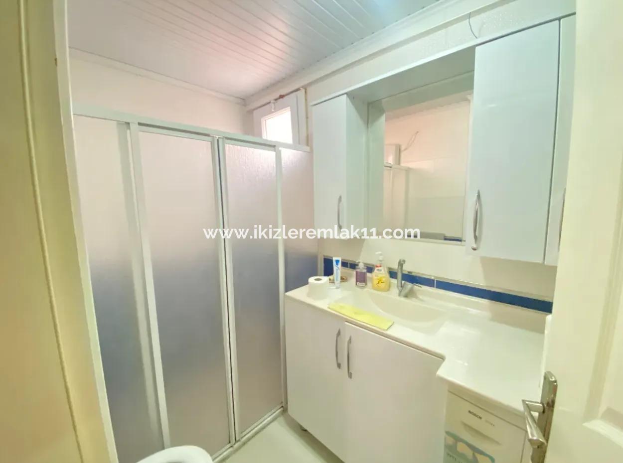 2 1 Apartment For Sale In Seferihisar Ürkmez Center At An Affordable Price