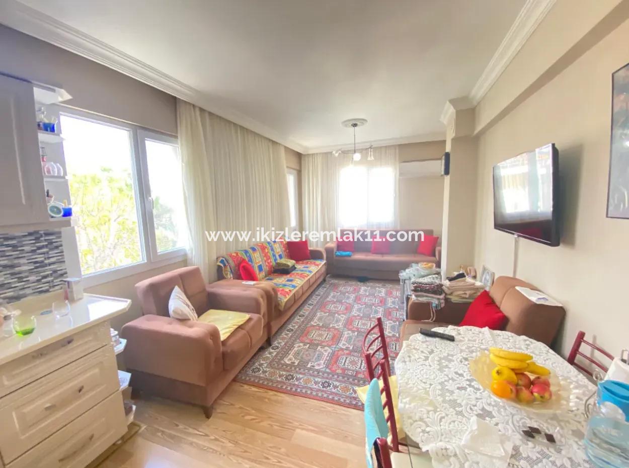 2 1 Apartment For Sale In Seferihisar Ürkmez Center At An Affordable Price