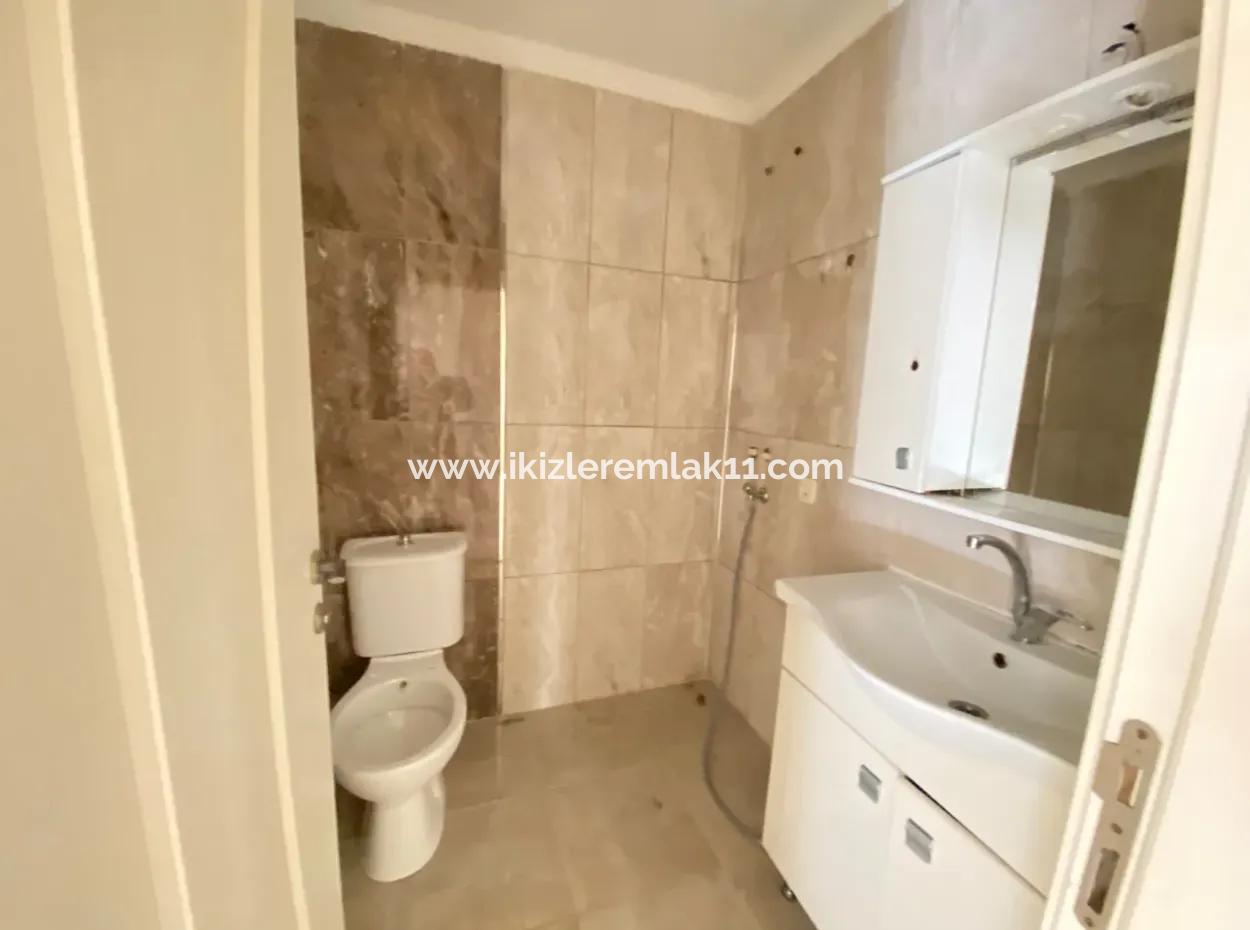 2 1 Apartment For Sale Near The Sea In Seferihisar Ürkmezde