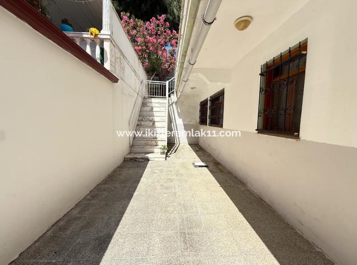 250 M To The Sea In Ürkmez, Affordable Price For Sale 3 1 Apartment With Garden