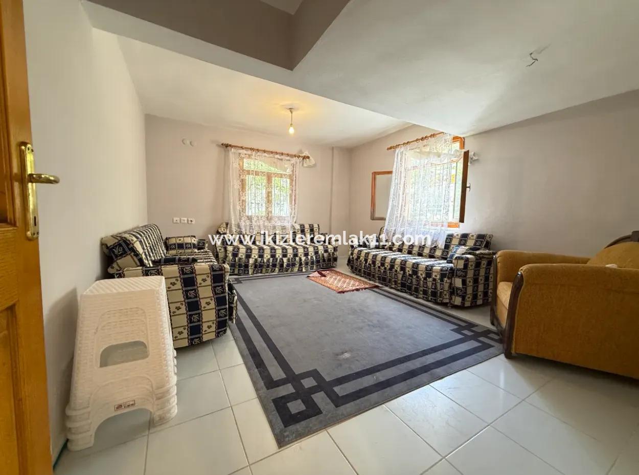 250 M To The Sea In Ürkmez, Affordable Price For Sale 3 1 Apartment With Garden