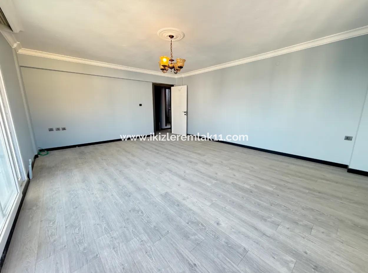 Wide Affordable Price With Elevator For Sale In Seferihisar Ürkmez 3 1 Apartment